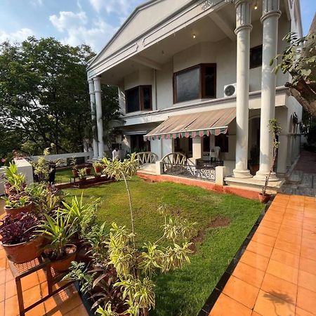 Hotel Stone Rock Castle Hyderabad Exterior foto